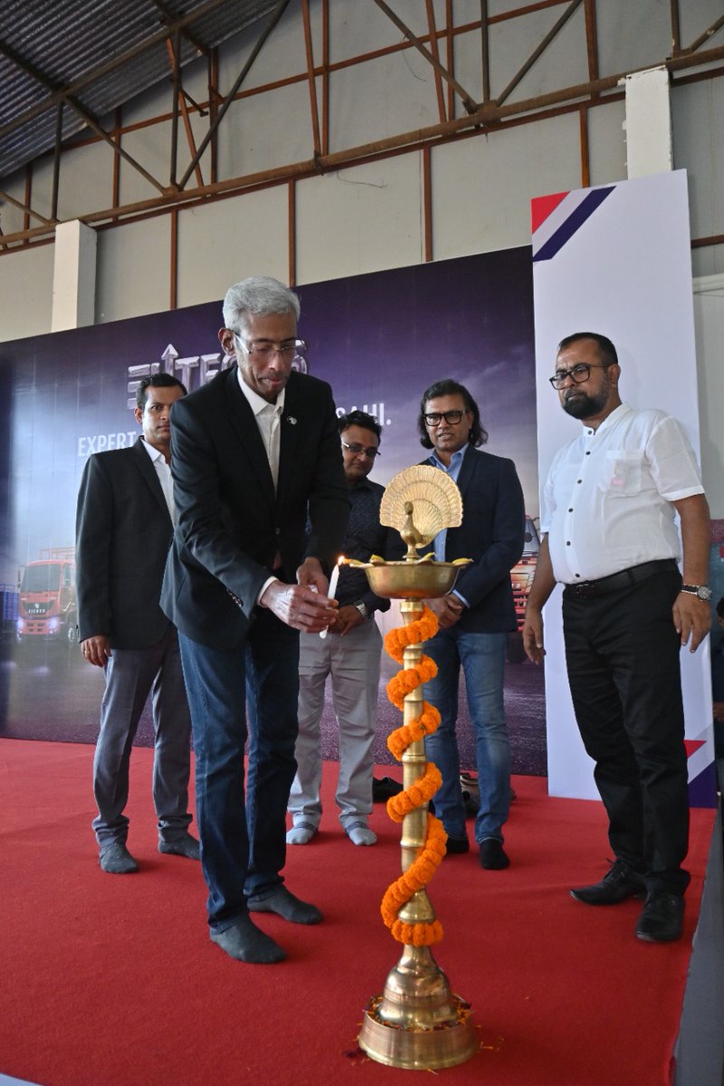 ETBIndia's tweet photo. Welcome to Highway Motors, our dealership in Silchar, Assam.
A step to serve you better. We Are With You, Har Kadam Har Waqt.
Know more- https://t.co/0LuwsZww4L
#Dealership #DealershipNetwork #partnership #prosperity #Assam #growth #development #Eicher #EicherTrucksAndBuses https://t.co/9Zu3SWAVlV