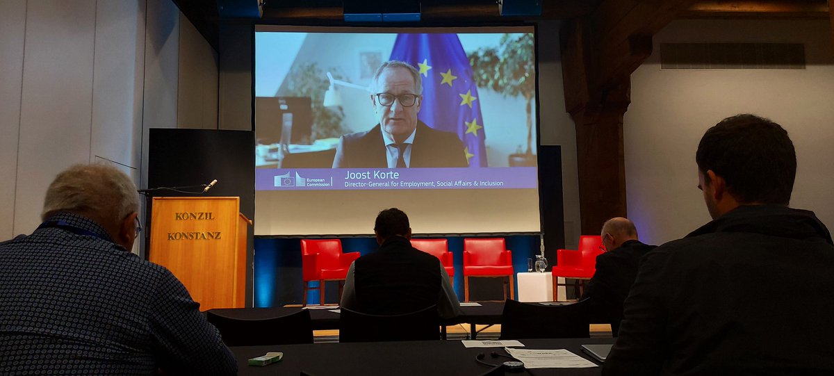 CsifEuropa's tweet photo. #CSIF UE 🇪🇺🇪🇺 La transición digital debe ser inclusiva y participativa escuchando a los trabajadores a través de sus representantes.
#Diwork #Konstanz 🇩🇪
@CESIpress @CSIFnacional https://t.co/w939r2qg7q