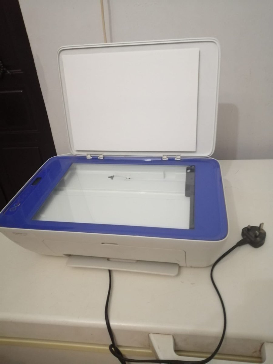Monakhalidjafry's tweet photo. طابعة hp استعمال مرا واحدة فقط 
بتشتغل بي حبر سائل ملون و ابيض واسود 
بتشتغل بالابليكيشن حقhp 
للاستفسار dm 
ريتويت🙏🏾 https://t.co/3EVsm37Isf