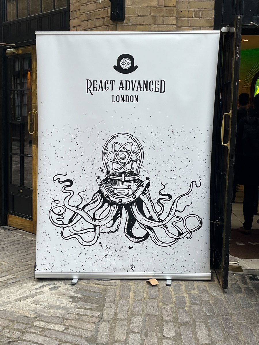 mindbaz's tweet image. @ReactAdvanced here we are !
@mindbaz is ready to watch conferences in London.
Let's talk about #ReactFramework 💥