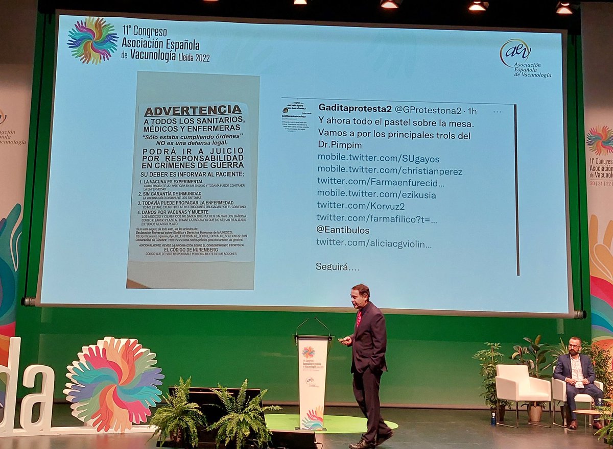 Además del trabajo durante la pandemia, los profesionales sanitarios tuvimos que lidiar con el acoso. ¿Nos Rendirnos? Para nada!!!, cada día con más ganas y más fuertes 💪🏻💪🏻#AEVLleida con <a href="/SaludsinBulos/">#SaludsinBulos</a> y <a href="/ironpox/">Luis Martinez</a>
