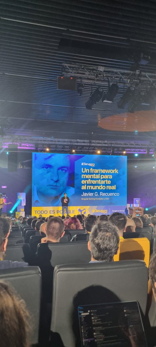 El gran <a href="/Recuenco/">Javier G. Recuenco</a> contando cosicas interesantes en #tarugo22