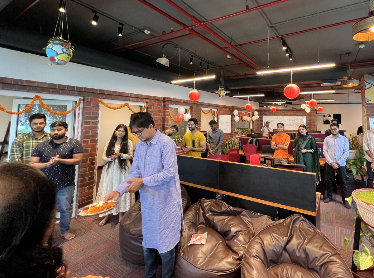 GabbbarSingh's tweet photo. HR told me to wear Ethnic for the Pooja, then they realised I wear it every day 🥲 #KurtaAtWork https://t.co/J9KK2iT74v