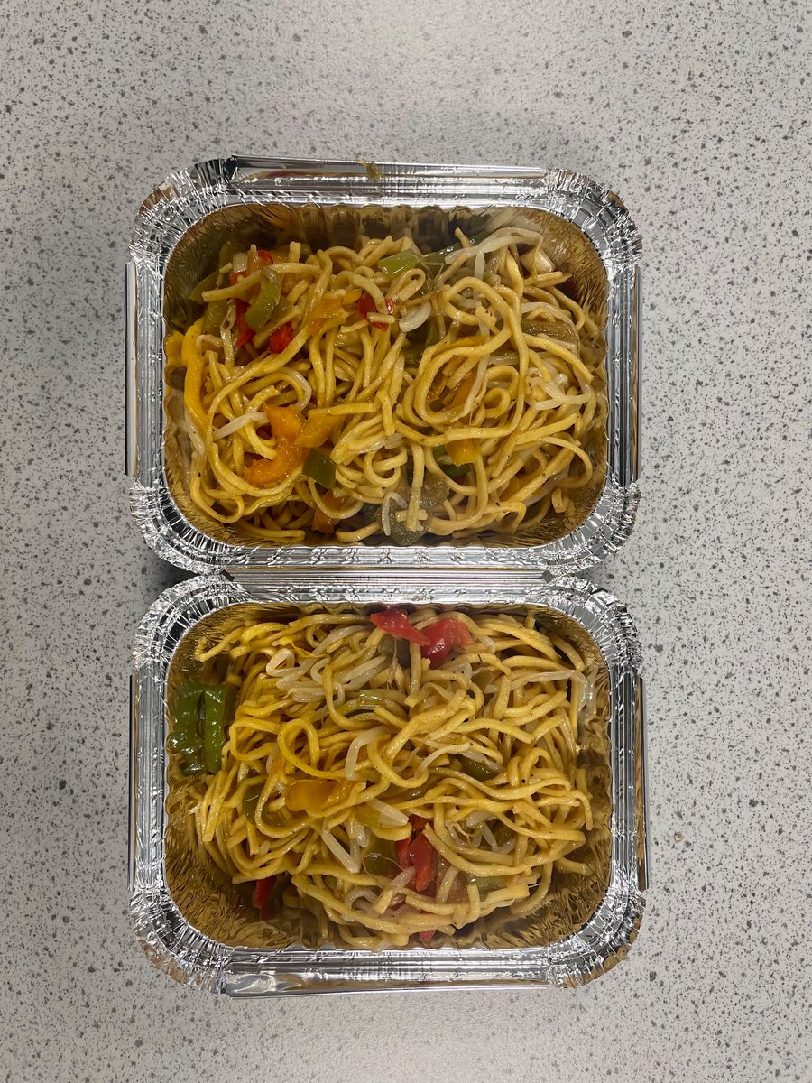 ActToan's tweet photo. The year nine students were ready for a challenge today. They needed to decide what dish they would prepare with the random ingredients on their table. Many were able to figure out what they were making and had a blast while cooking!! 👩‍🍳👨‍🍳💪 https://t.co/wQveQdjhEf