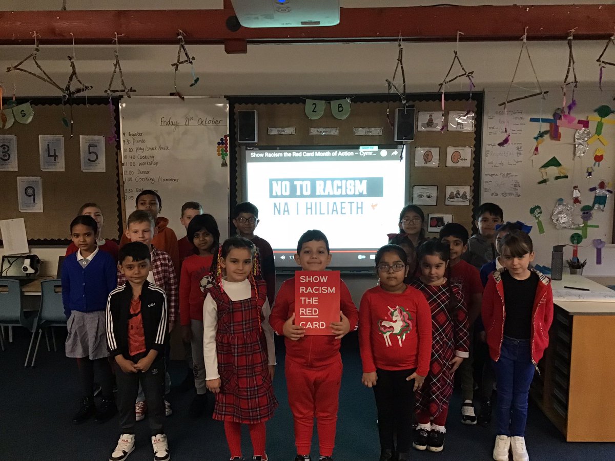 maindee_primary's tweet photo. 2B stand together to say NO to racism ❌ #Team2B #ShowRacismTheRedCard https://t.co/9KVxNuBhVN