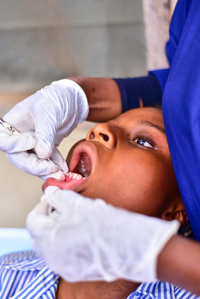 cesahafrica's tweet photo. CESAHA School health project (Osun state)- “HEALTHY LEARNING PROJECT”

Dental Treatment with partnership with O.A.T.H Dentistry Dept

#Cesahafrica #healthylearningproject #schoolhealthproject #schoolproject #ileshagrammarschool #IGSHP #education #school #unicef #globalfund https://t.co/QowbrI2DhO