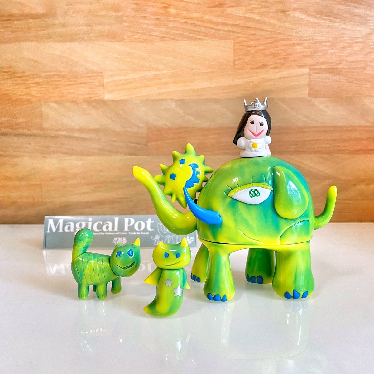 wilson1980's tweet photo. 🐱☀️🐘👸🏻💚
Thank you 😊 @sisimaru_momo
#toyscollection #magicalpot #sisimarumomo #ししまるもも #まじかるぽっと #魔法壺 #ぞうさん #sofubi #sofuvi #sofvi #ソフビ #softvinyltoy #elephants #ファンシー #child #メルヘン #Elephant #fancy #märchen #childmind #cat https://t.co/aVQARDIbVi