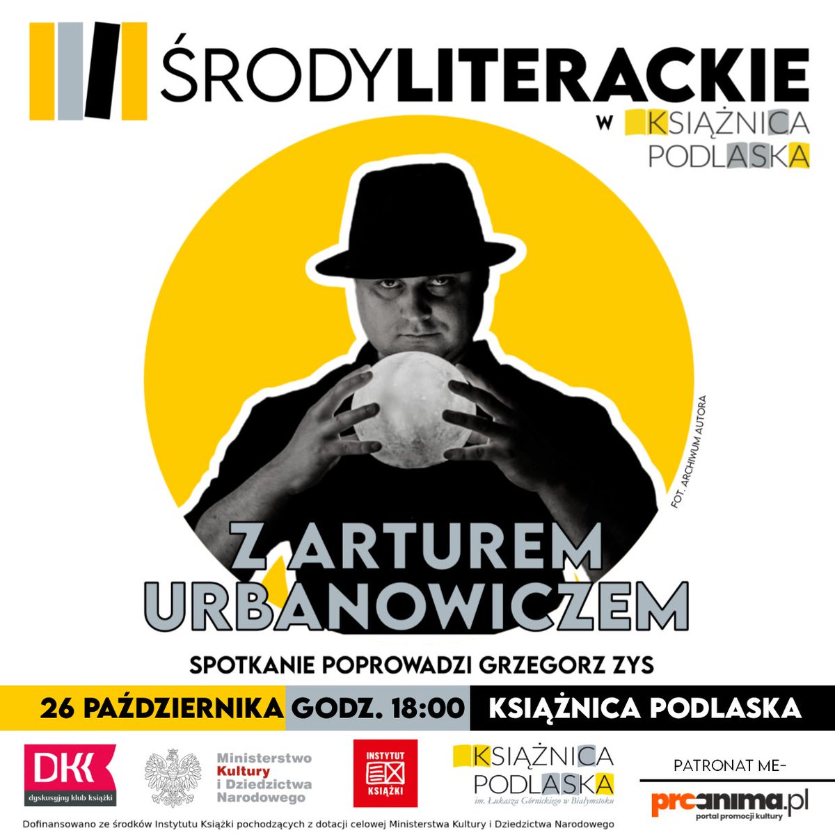 KsiaznicaP's tweet photo. Artur Urbanowicz - #pisarz literatury #grozy, który w tekstach stawia na lekkość, chce bawić i manipulować czytelnikiem, a na końcu obowiązkowo zaskoczyć. Jakie niespodzianki przygotował tym razem? Przekonajcie się przychodząc na #spotkanie. #książnicapodlaska #literatura https://t.co/EbYCk1vGOG