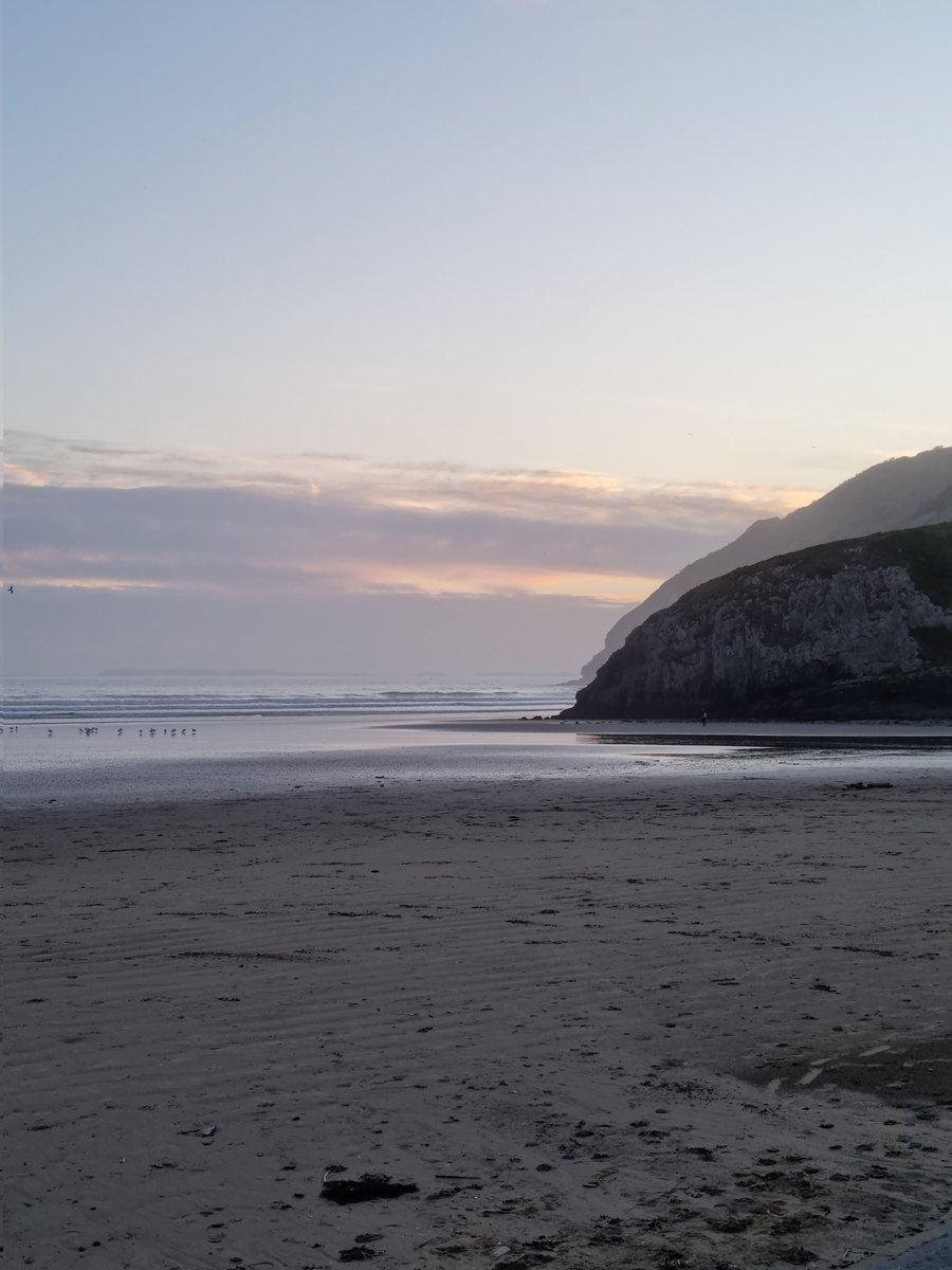 Where in the world can you sit and eat a Chinese takeaway on the beach? 
Such a beautiful evening #Pendine #Carmarthenshire #lovewhereilive