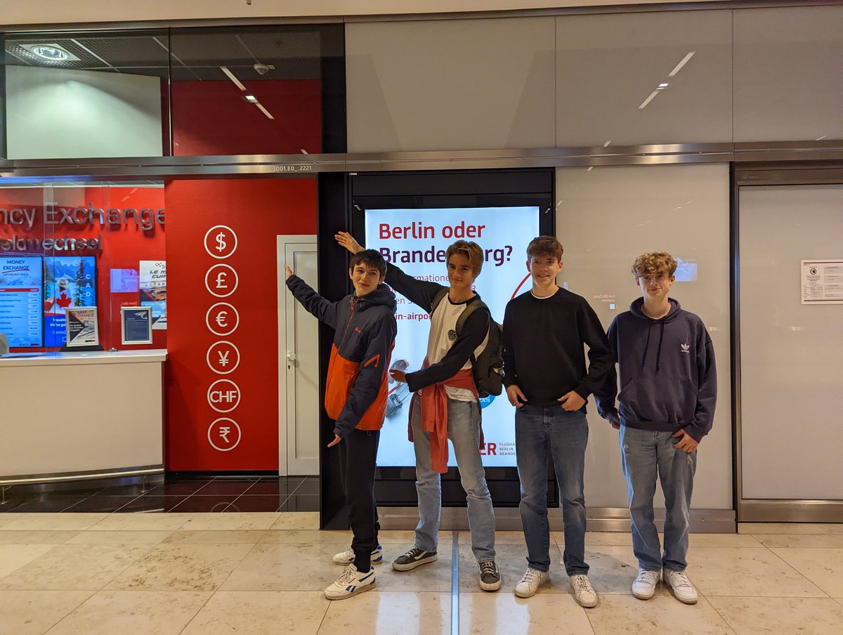 THS History Dept (@ths_hist) on Twitter photo The Modern History students have made it to Berlin! All very tired but looking forward to the weekend ahead. <a href="/THSsixthform/">Thomas Hardye Sixth Form</a> #HistoryTrip #THS <a href="/thomashardye/">Thomas Hardye School</a> #guttentag The Modern History students have made it to Berlin! All very tired but looking forward to the weekend ahead. <a href="/THSsixthform/">Thomas Hardye Sixth Form</a> #HistoryTrip #THS <a href="/thomashardye/">Thomas Hardye School</a> #guttentag