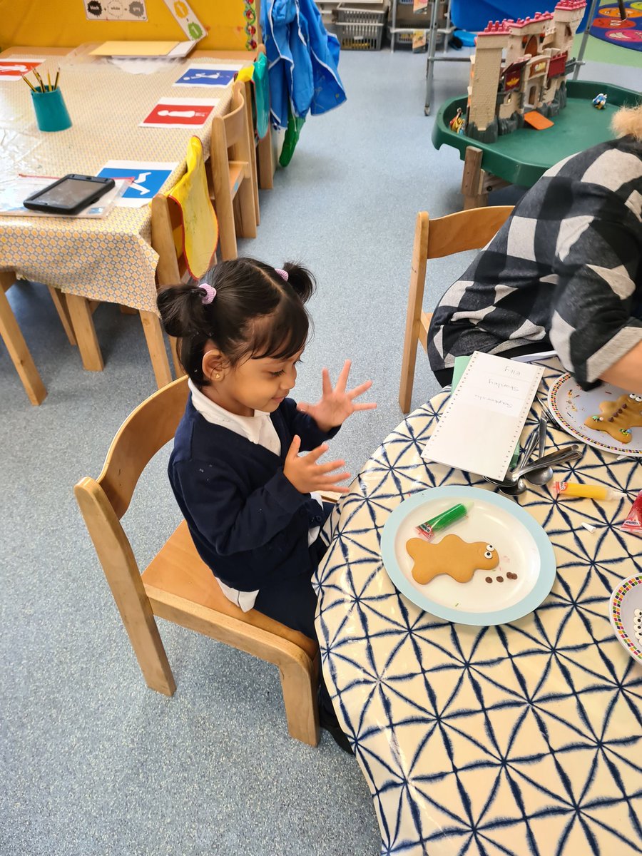 e1_sttherese's tweet photo. We have been listening to the story of The gingerbread man. We bought the ingredients to decorate some. We used our fine motor skills and new vocabulary to help make our own.#englishstannesgae1@stannesgae1 https://t.co/r0nh21zNEf