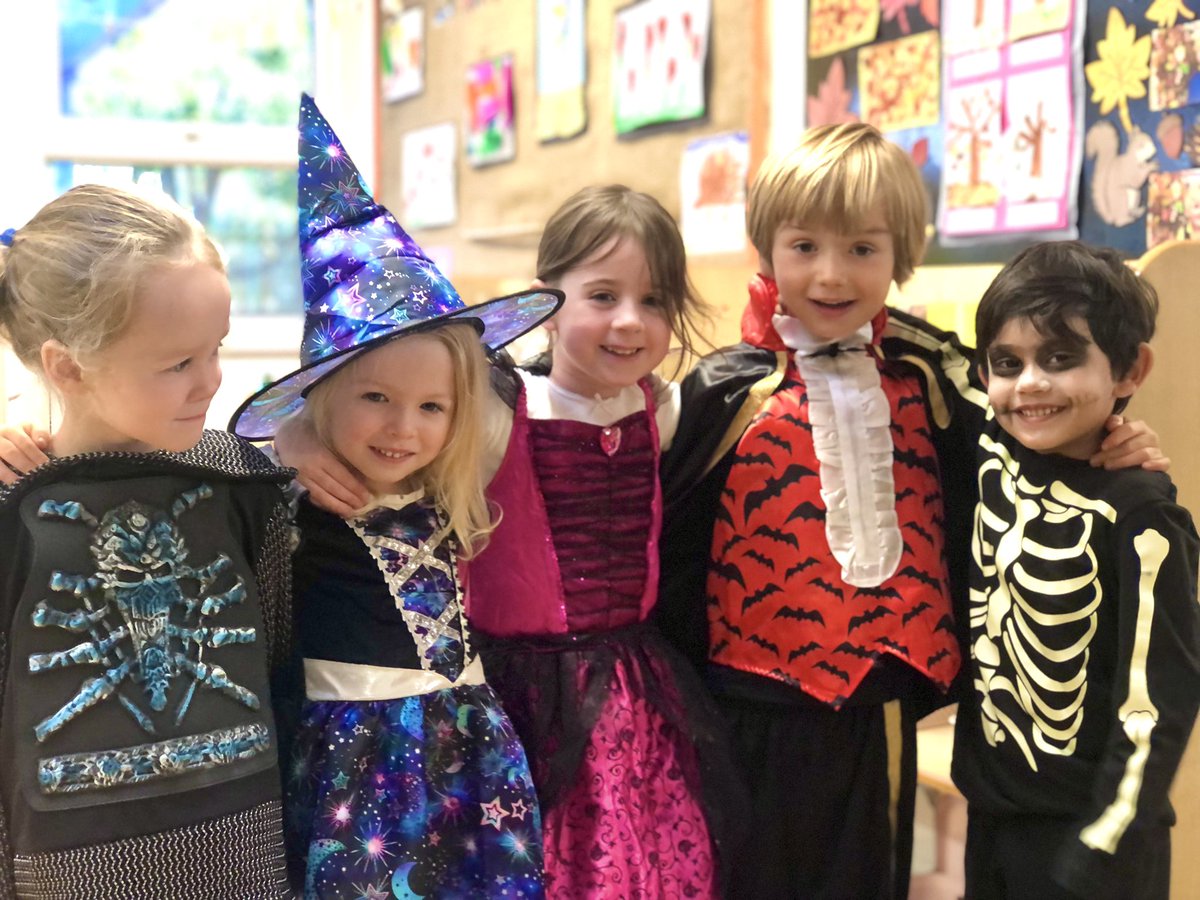 JamesBrindleyPS's tweet photo. Spooky day 2022! 🎃 👻 ❤️ #LotsOfFunAndGiggles #SpecialActivity https://t.co/8TAQGNAsdr