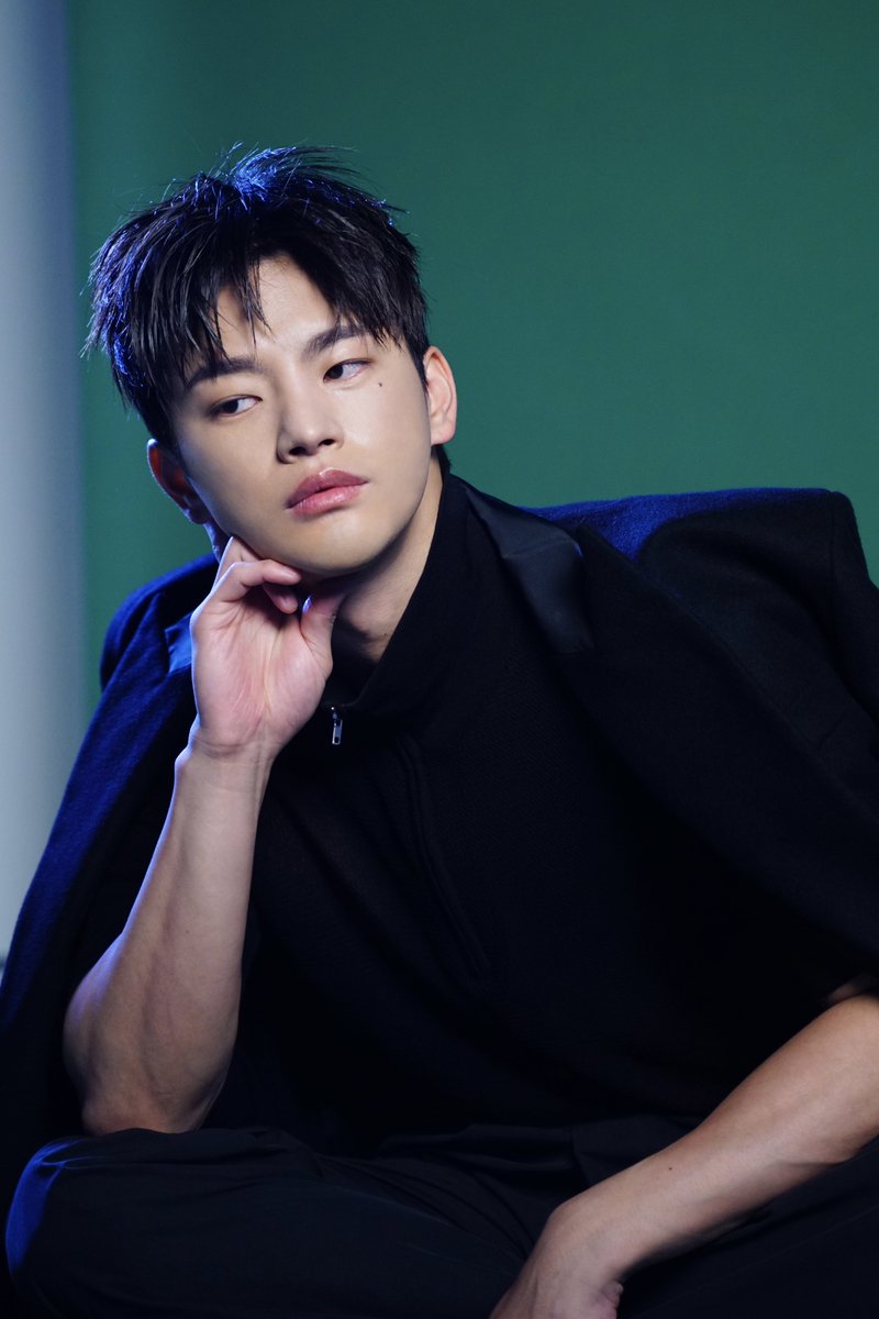 [#POST]
들어갈 문은 있지만 나올 문은 없다는 서인국🚪
365일 비수기 없는 미모 보러 오세요🧡

📎 naver.me/xZOtsUtM

#서인국 #화보 #더스타 #THESTAR #비하인드
#스토리제이컴퍼니 #Storyjcompany #네이버포스트