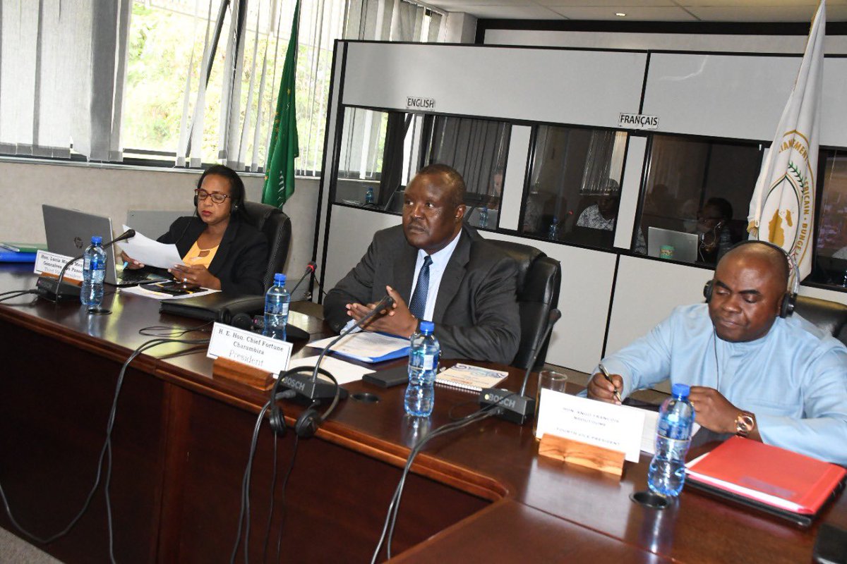 AfrikParliament's tweet photo. The 6th Bureau of the Pan-African Parliament meets at Parliament’s headquarters in Midrand, ahead of the Ordinary Session. The meeting aims to finalise the programme of the upcoming statutory gathering under the @_AfricanUnion theme of 2022. #PAPSession #TheYearOfNutrition https://t.co/IW0ERoPjKj