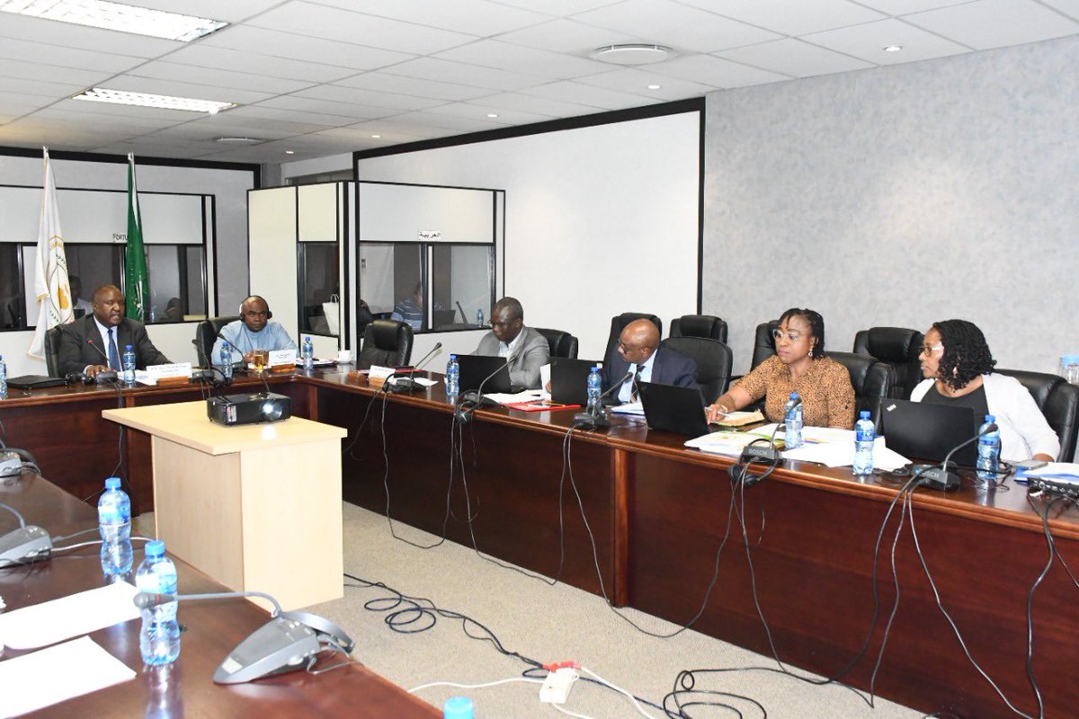AfrikParliament's tweet photo. The 6th Bureau of the Pan-African Parliament meets at Parliament’s headquarters in Midrand, ahead of the Ordinary Session. The meeting aims to finalise the programme of the upcoming statutory gathering under the @_AfricanUnion theme of 2022. #PAPSession #TheYearOfNutrition https://t.co/IW0ERoPjKj
