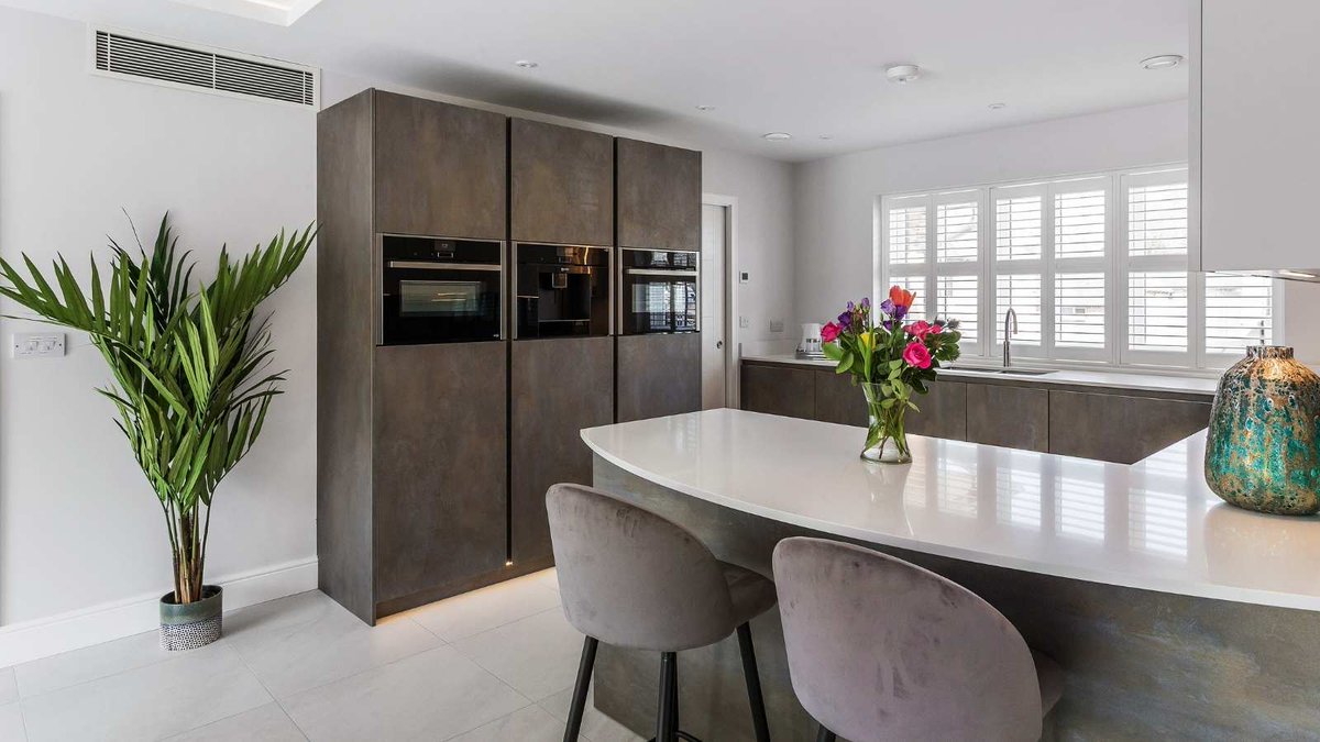 BuildStore's tweet image. We love this @scandiahus home - particularly the spiral wine cellar! Find out if BuildStore could help make your dream home a reality.
okt.to/r817Xw 
 
#spiralwinecellar #selfbuildhomes #winecellar #timberframe #selfbuild #selfbuilduk