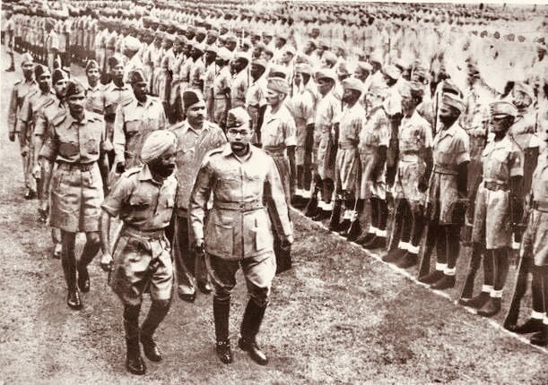 फ़िरंगी हुकूमत की “बुनियाद”
हिला देने वाली #AzadHindFauj के स्थापना दिवस पर नेताजी सुभाष चंद्र बोस और उनके सभी जाँबाज़ साथियों को शत् शत् नमन और वंदन...........जय हिंद.