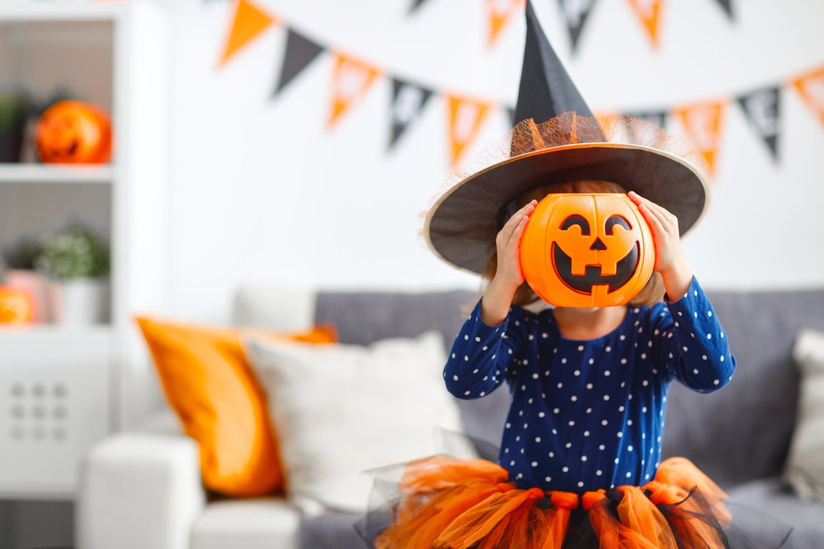 We have a whole Halloweek of free activities lined up this #halfterm, including pumpkin carving, arts and crafts, a fun day @VickyParkLondon and more. See what’s on and join in the fun: orlo.uk/fRdSI