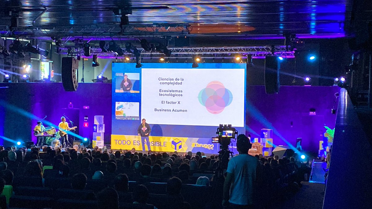 "Sed gente más allá de lo que sois si queréis sobrevivir al mundo que nos viene", <a href="/Recuenco/">Javier G. Recuenco</a> en la #tarugo22