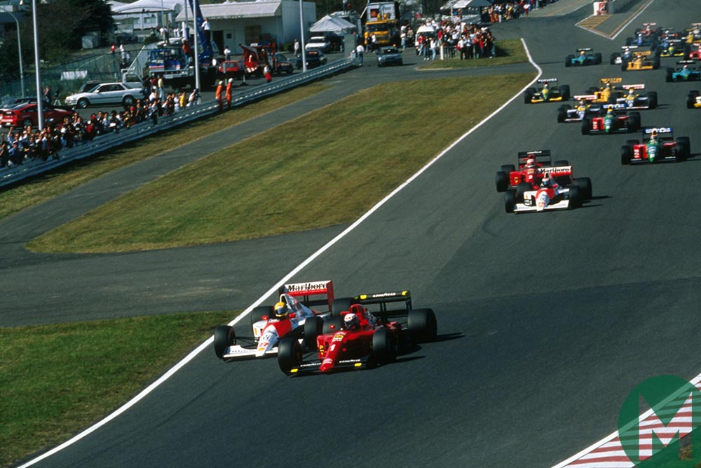 Cladounnet's tweet photo. Je n'ose imaginer si un Grand Prix tel que celui du Japon, ce 21 octobre en 1990, où Senna met délibérément Prost dehors pour remporter le titre s'était déroulé de nos jours, avec les réseaux sociaux, etc... 😁

#F1 #Formula1 #OnThisDay https://t.co/F3Hoxstdfk