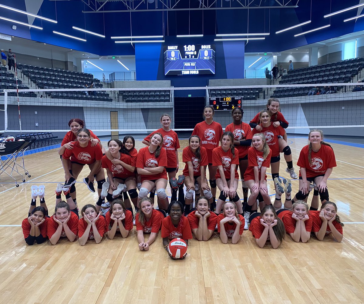 BJHCoachOnley's tweet photo. What an opportunity our Bailey Ram VB program experienced at the AISD Athletic Arena! Although the Rams came up short in the 3-game matches against a great Boles Bulldog Team, there were lots of positives and outstanding play by both teams. @AISDSportsInfo   @ArlingtonISD https://t.co/IubQfsedMl