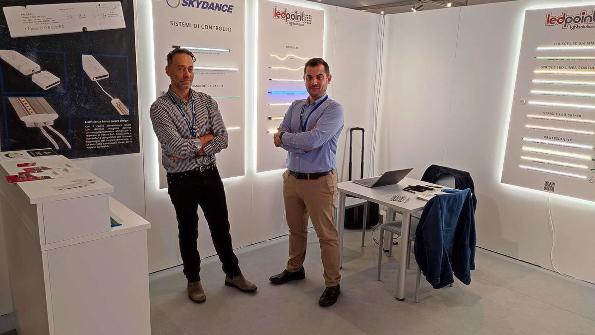 ledpointsrl tweet picture
