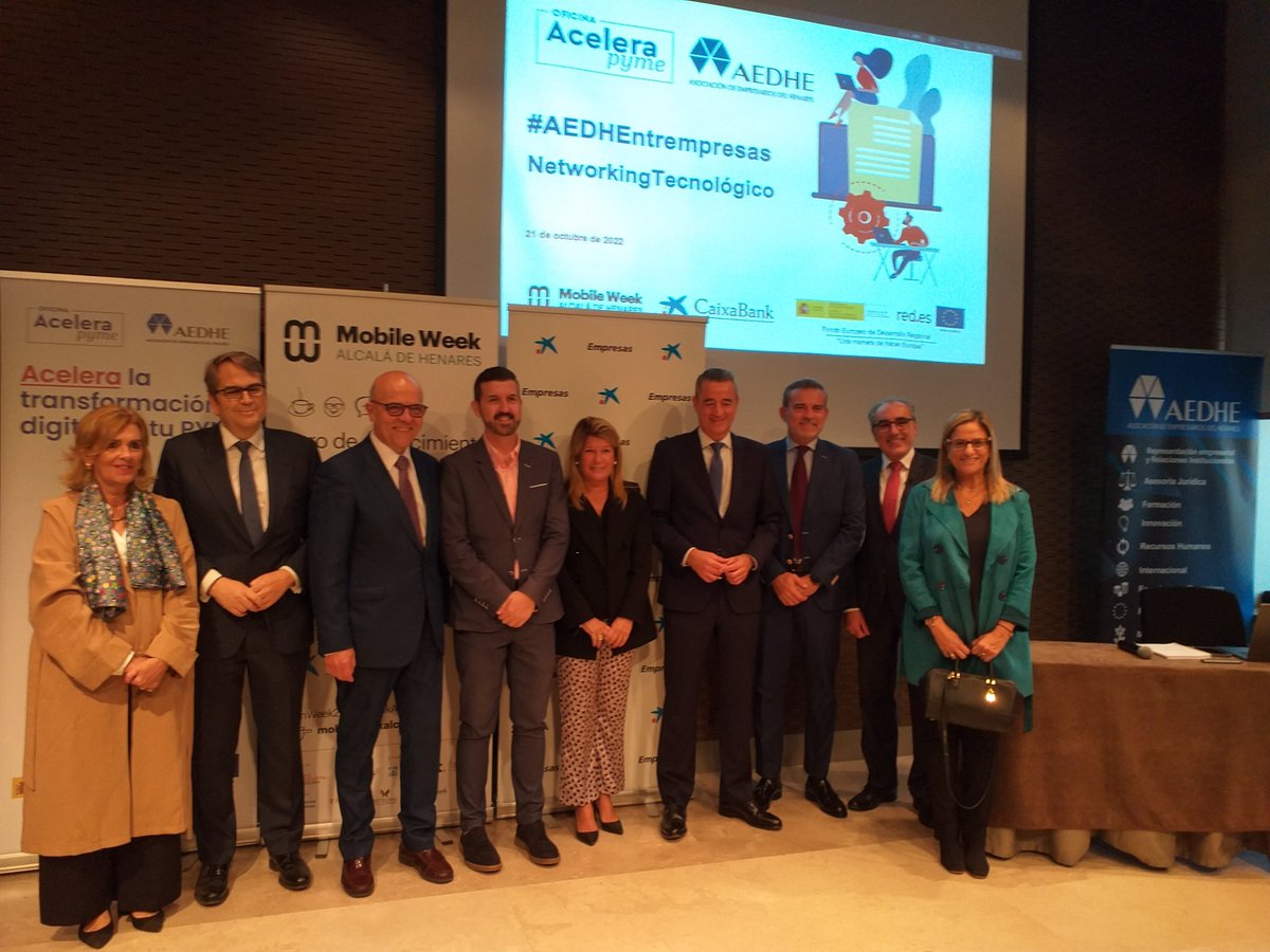 Celebramos junto con <a href="/caixabank/">CaixaBank</a> el #Networking de empresas tecnológicas dentro del marco de la 
@mWeek_Alcala #MobileWeekAlcalá <a href="/AytoAlcalaH/">Ayuntamiento de Alcalá de Henares</a> #AceleraPymeAEDHE