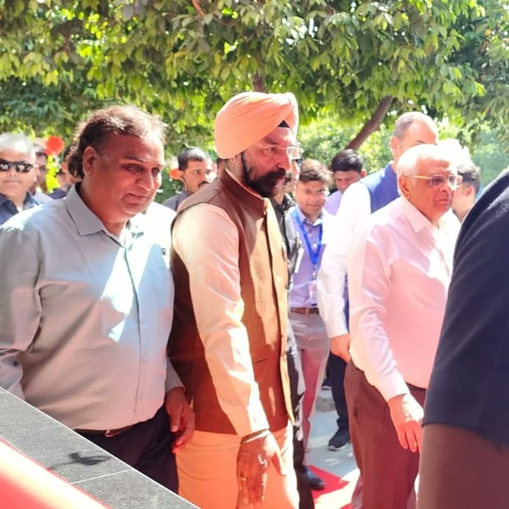 Amul_Coop's tweet photo. Hon. CM of Gujarat, Shri Bhupendra Patel inaugurated #Amul Cafe at Science City Ahmedabad.
Amul Cafe will serve a wide range of food and beverages made from Amul products. @CMOGuj @Rssamul @Jayen_Mehta https://t.co/9FZoCPuDF7