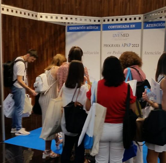 LivemedIberia's tweet photo. #36CongresoSEPEAP | Acercate al stand 26 para conocer el #ProgramaAPAP que estará de vuelta en 2023 para seguir formando en la pediatría de atención primaria. https://t.co/HpHQV7iR1h