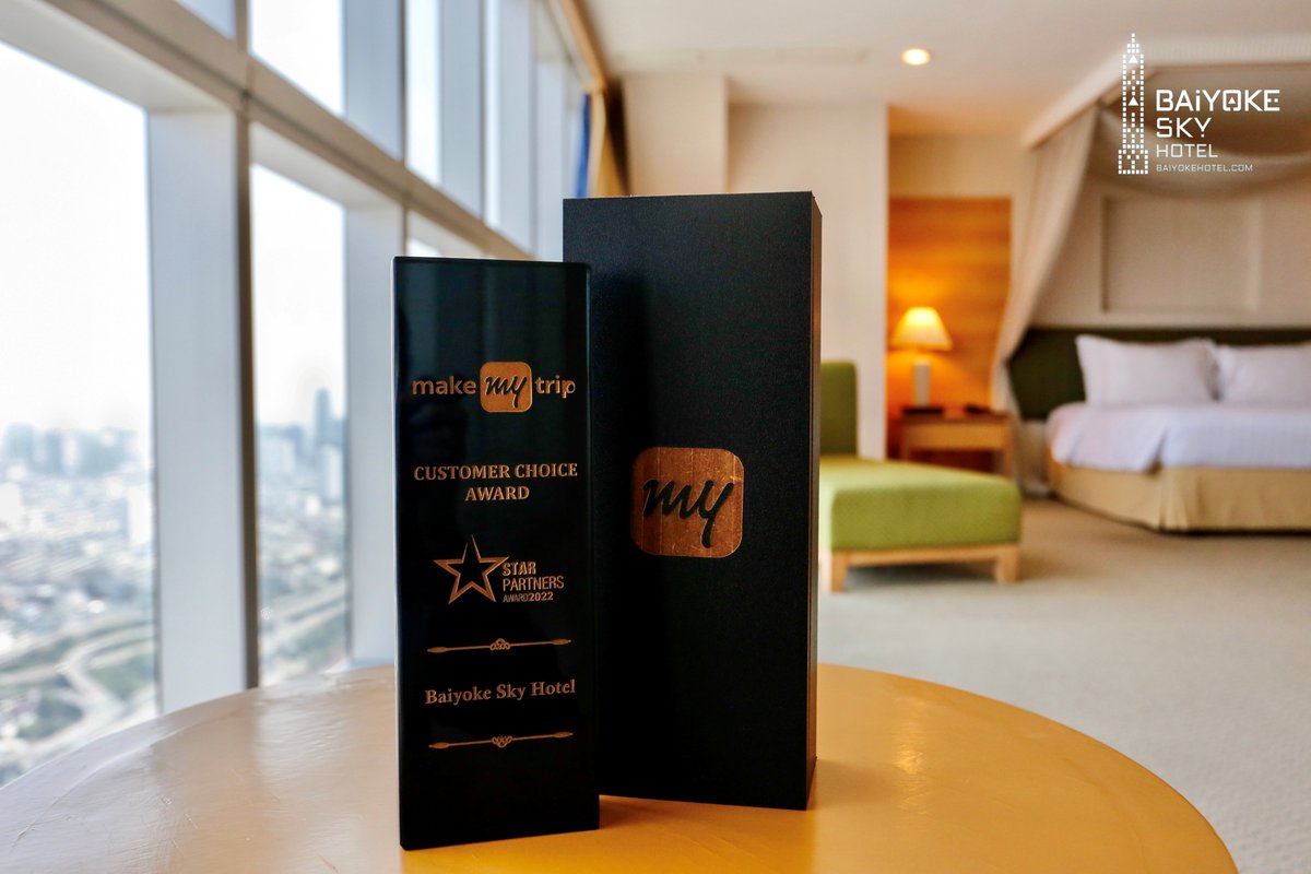 Delighted to receive the prestigious CUSTOMER CHOICE AWARD by #MakeMyTrip.
#baiyokeskyhotel  #achievements #awards #bangkokhotel #customerchoice