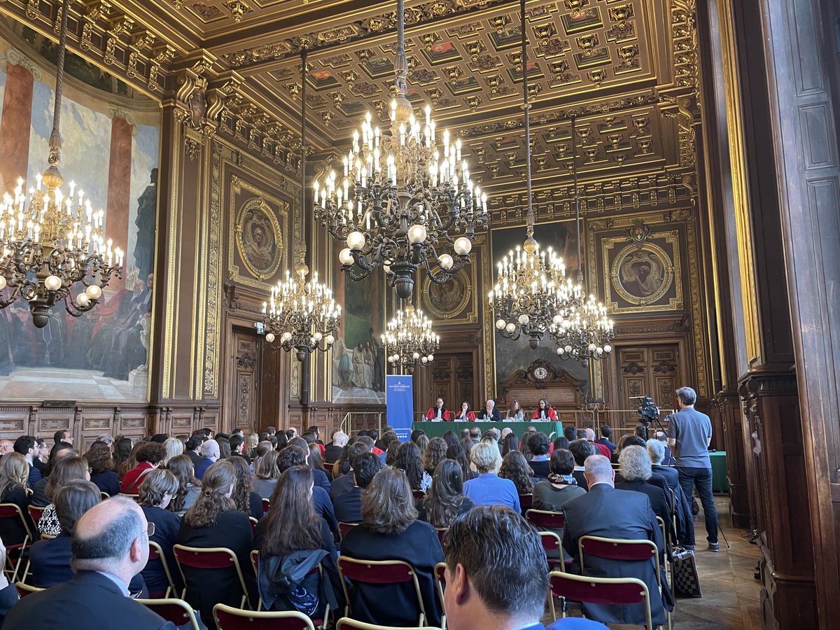 faleper's tweet photo. Très belle cérémonie de Rentrée de l’EDS Paris 1 Panthéon Sorbonne !!! https://t.co/qYcmh6fPZK