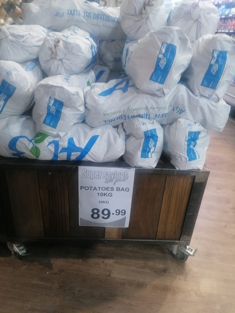 potatoes_za's tweet photo. #ConsumerAwareness: With the current situation on markets, farmer prices hover around R34 per 10kg bag. While our consumers are currently struggling to make ends meet, we unfortunately still find product priced at certain outlets as per attached pic. 
https://t.co/G3rS9iGbrO https://t.co/e9S4y705CQ
