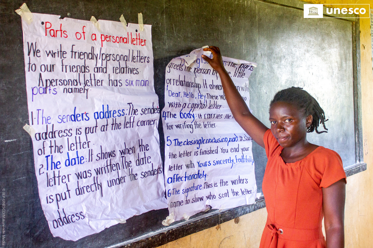 IIEP_UNESCO's tweet photo. Leticia, a teacher at a refugee settlement in Uganda, went door-to-door fetching learners to teach them outdoors during the COVID-19 lockdown.
Check out "We Teach Here", an IIEP @EdDevTrust @DubaiCares film series: https://t.co/F5zwX37FvW

@unescoug @DrStephB @8TechConsults https://t.co/kDLY27e1Fw
