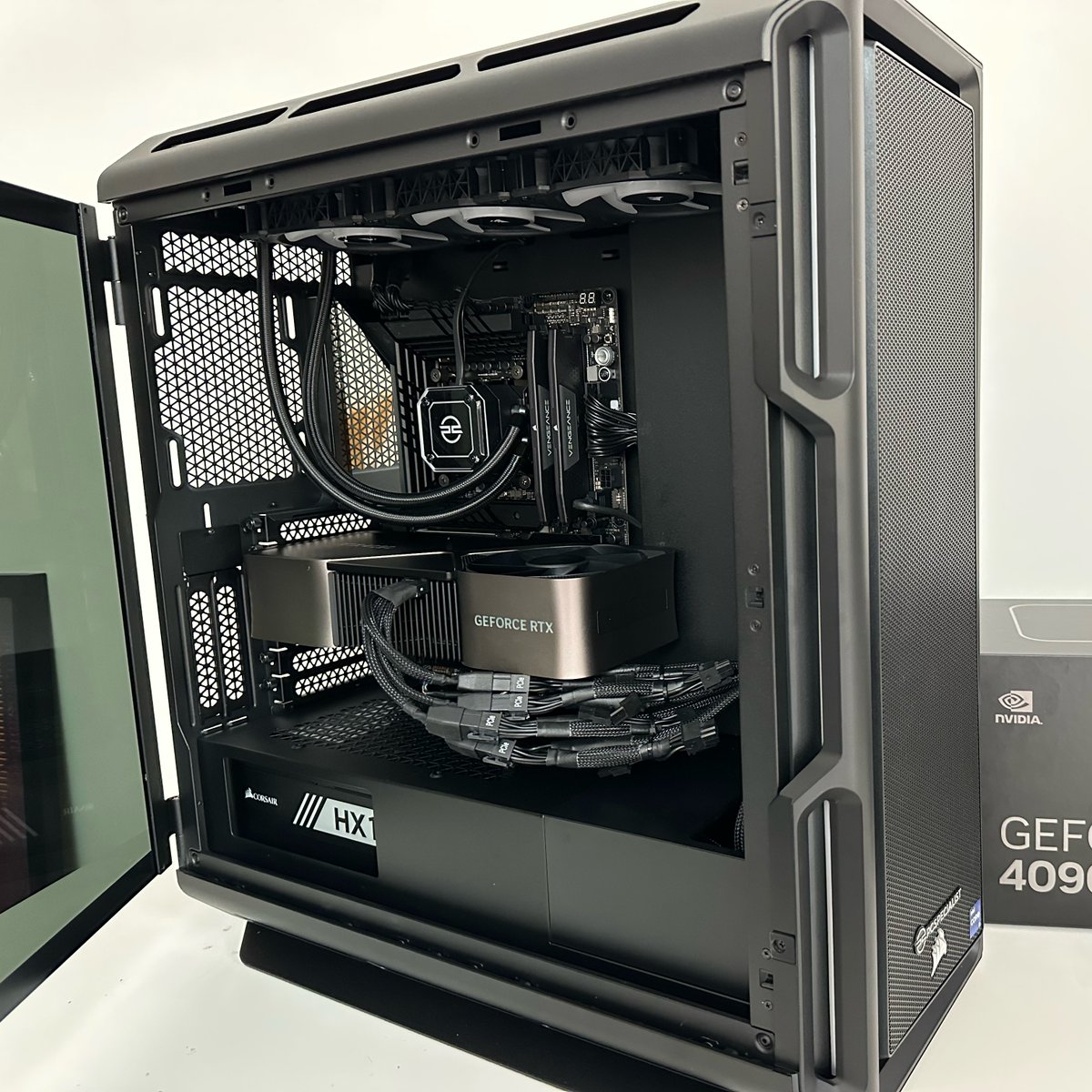 ONSCREEN tweet media