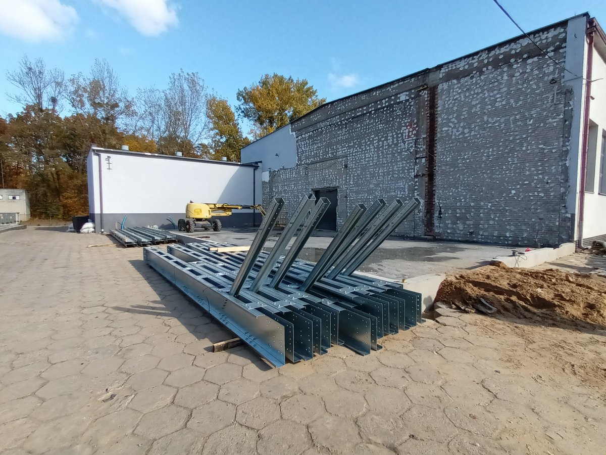constraco's tweet photo. Buduje się kolejna hala systemowa #GALBOX. Wymiary 10x22x 4,4 – 7,4m (dwupoziomowa). Wykonawca LuxBud. Inwestycja w #KazimierzBiskupi Info o projekcie #Constraco, #Albert #Pigula kontakt 609 001 065, a.pigula@constraco.com
https://t.co/wUyYTk8O3Y https://t.co/vMiCVwQKOl