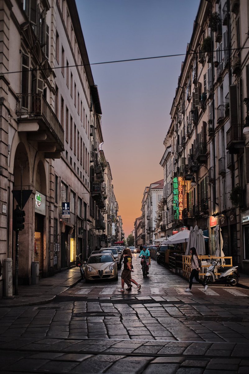 MarcoWolf_83's tweet photo. Dusk in Chinatown
.
.
.
.
#liveforthestory #modernoutdoors #archilovers #italy_vacations #europe_vacations #igersitalia #italy #italia #italiainunoscatto #bestvacations #likeitaly #theprettycities #volgoitalia #italymagazine #guardiancities #torino #dusk #sunset https://t.co/ZlM8dQWzV2
