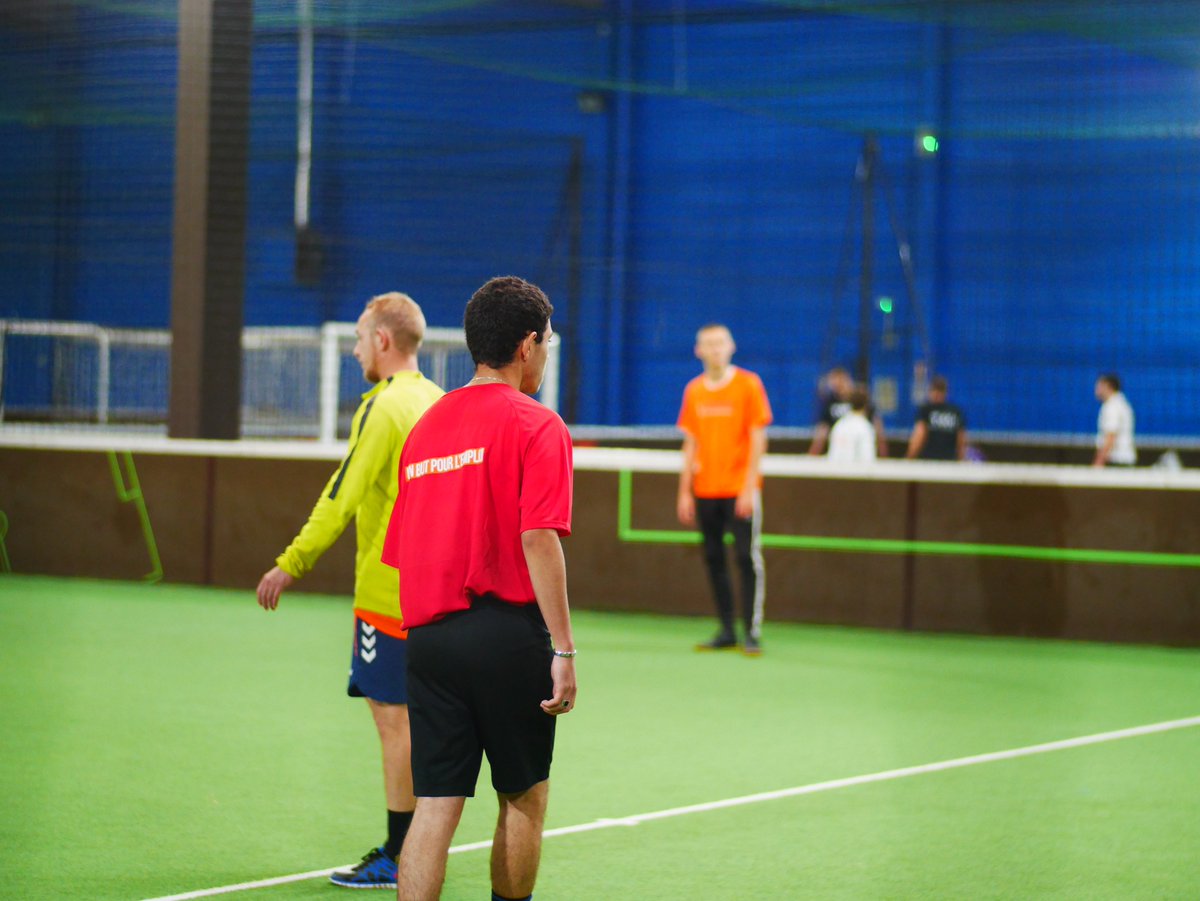 AssifepF's tweet photo. 🎬Clap de fin pour notre événement Un but pour l’emploi !
+ de 100 demandeurs d’#emploi ont été invités à faire des entretiens en faisant du sport...⚽️
Ils ont donc été coachés par nos partenaires pour s’affronter en #futsal et au #gabaky au L park à Liévin. https://t.co/SN0oHEQ4yU