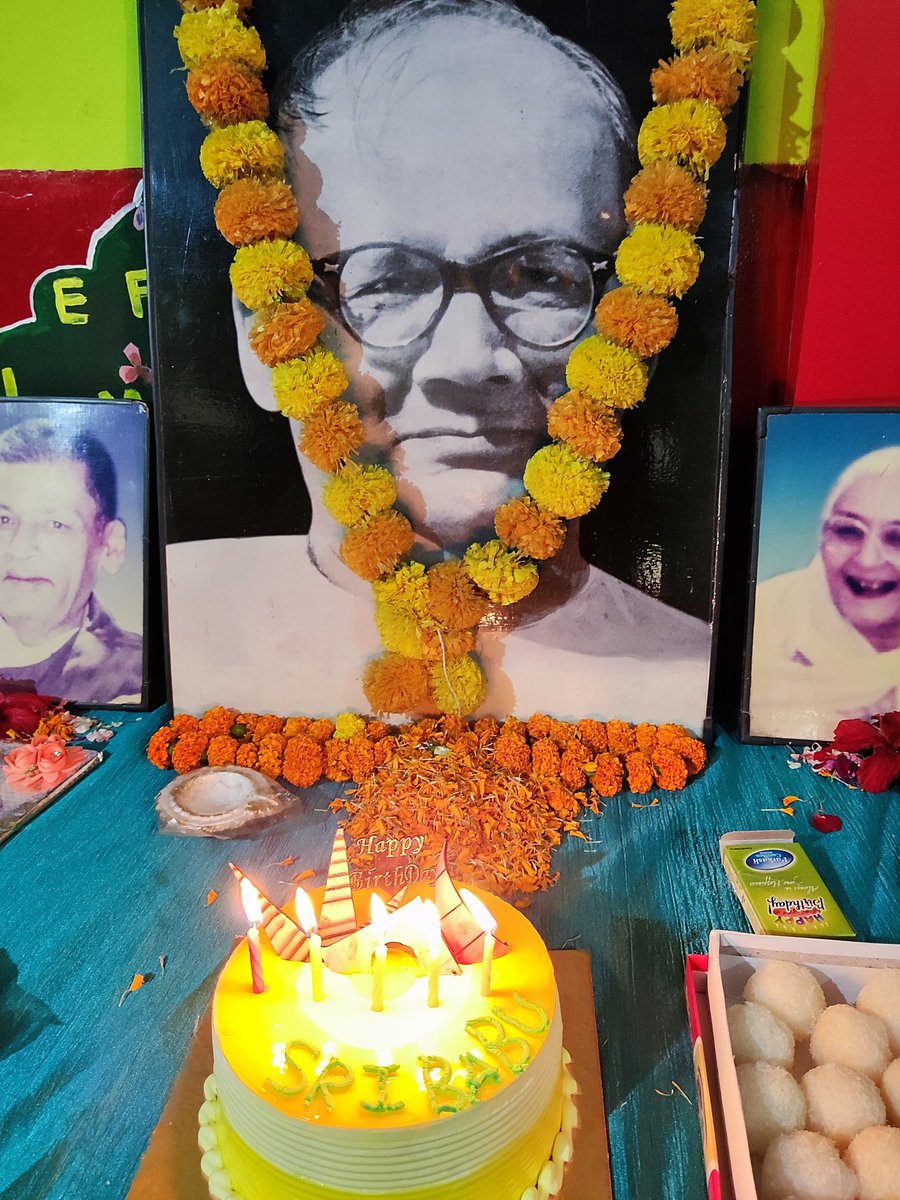 anand_amritash's tweet image. बिहार के आन बान शान,
बिहार के सर्वप्रथम सत्याग्रही,
नए बिहार के रचयिता,
औद्योगिक क्रांति के अग्रदूत, 
मां सरस्वती के वरदपुत्र, 
ओजस्वी वक्ता, 
दूरदृष्टा, 
हमारे आदर्श बिहार केसरी डॉक्टर श्री कृष्ण सिंह की जयंती पर...
उन्हें कोटि-कोटि नमन...
🙏🙏🙏
जय श्री कृष्ण