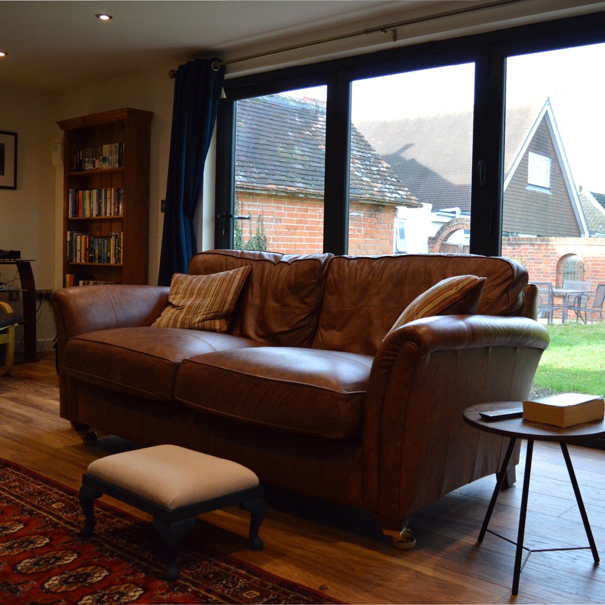 Mike wanted somewhere where to play his guitars, a multi-purpose space so he could work and entertain there too. We installed a #gardenroom with recess lighting, #soundproof boarding and an air conditioner/heater. Call us today on 01865 341000 for your free estimate.