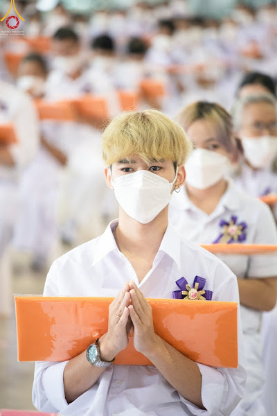 dhamma01's tweet photo. ►https://t.co/zwORUdduwj
ดวงบุญ ดวงบาป

               บุญเป็นสิ่งที่อยู่เบื้องหลังความสุข ความสำเร็จทั้งมวล เป็นสิ่งที่เรามองไม่เห็นได้ด้วยตาเนื้อ จับต้องด้วยมือไม่ได้ แต่เห็นได้ด้วยธรรมจักขุของพระธรรมกาย ดวงบุญจะอยู่ข้างใน ตรงไส้กลางของกายเราทุก… https://t.co/fd86qukcnm