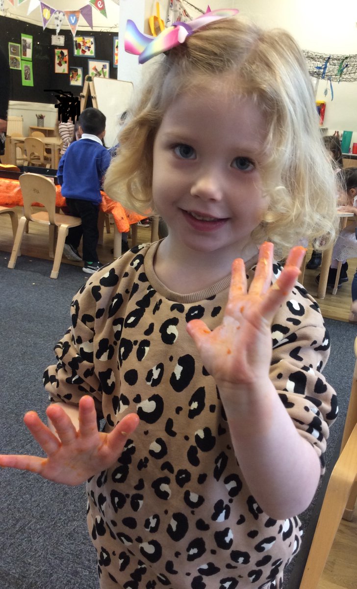 BVCSchool's tweet image. F1 have had a fantastic time getting messy this week!
We used our senses to explore.
#Foundation1 #Nursery