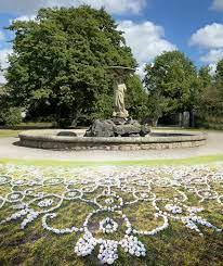 nearfm's tweet photo. Don't miss Mary Oyediran @nearfm 90.3 Northside Today @ 11am with Liadàn Hynes and her latest book Courting: Tractor Dates, Macra Babies and
Swiping Right in Rural Ireland; Emmanuel Njume Sone of IDPAD and Visual Artist Miriam McConnon's Lost Lace project and Poet Jessica Traynor https://t.co/4MLc4ztxX7