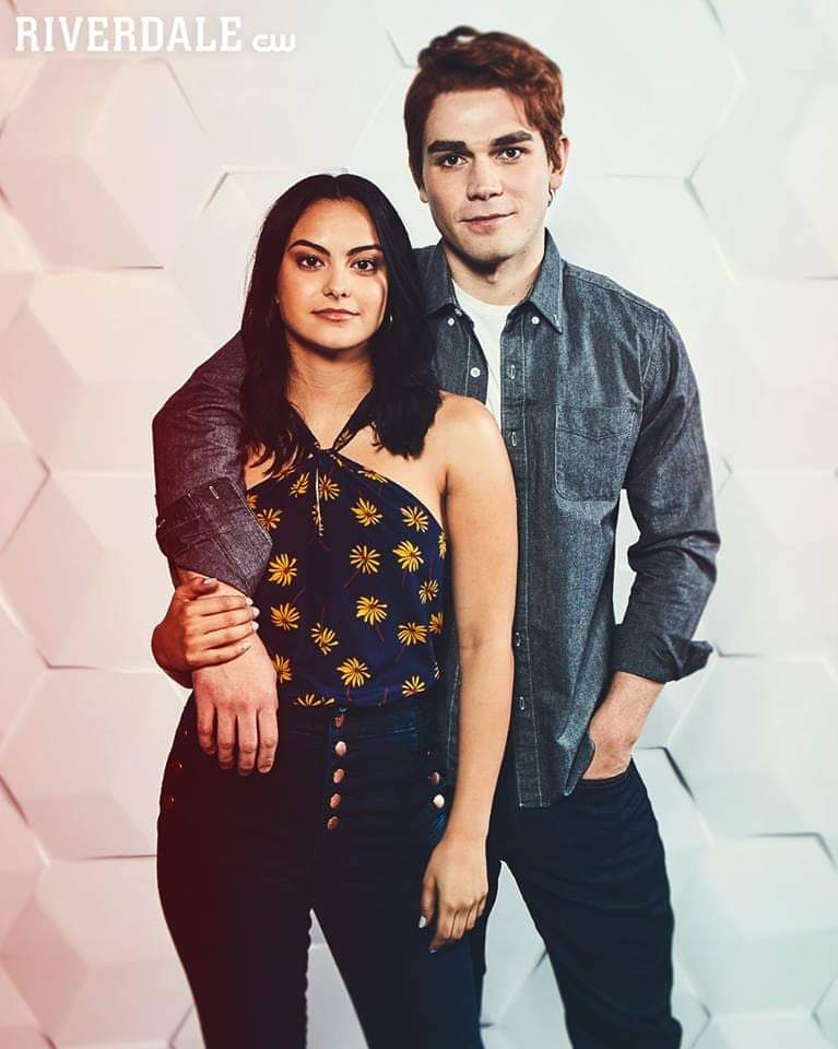 AlyssaWylie4's tweet photo. I Always Like Veronica Lodge and Archie Andrews Together they Always #Verchie4ever and they are #EngGame in #inRiverdale https://t.co/87IO24LcXJ
