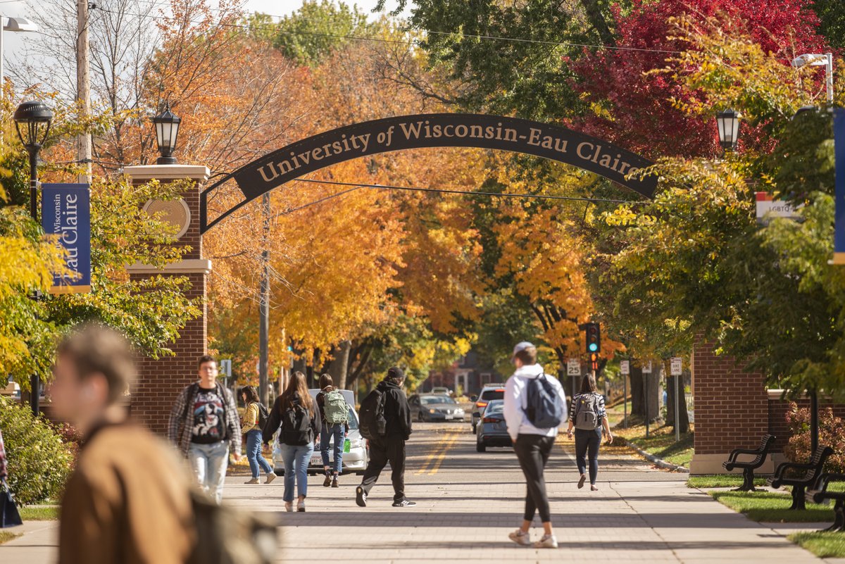 UWEauClaire's tweet photo. "Leaf" us alone, we're busy enjoying what is perhaps the BEST season on campus 🍁  #uwec #uwecfall #mostbeautifulcampus

📷: @ShaneOpatz https://t.co/MNyYiCIEwc