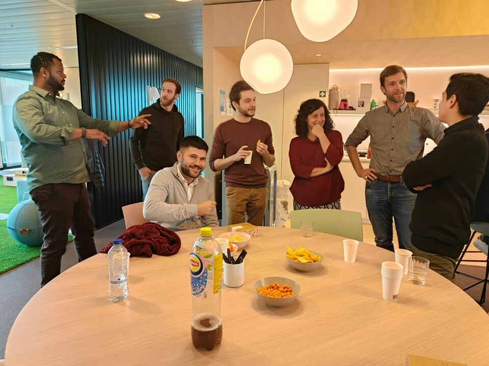 ausy_be's tweet photo. We regularly organize welcome events to get to know all our new IT and engineering consultants. Our recruiters and account managers take the time to get to know our new employees and introduce them to Ausy, while enjoying a fun quiz and good food. 

#teamausy #welcomeevent https://t.co/hOWZTDWs5I