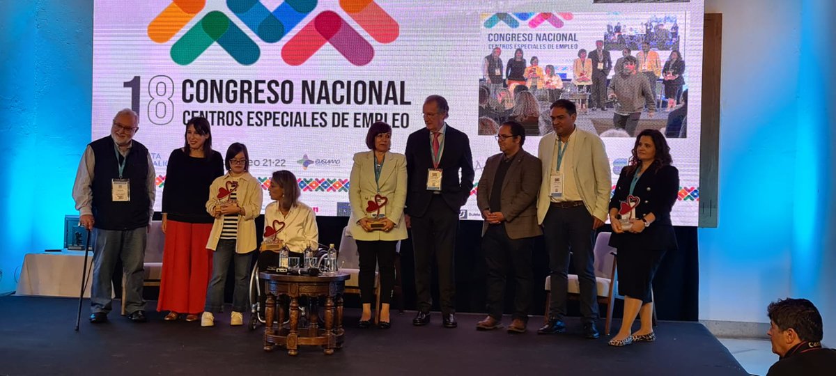 CONACEE's tweet photo. 🏆 Entrega de los Premios CONACEE

📌Fundaciones y entidades sin ánimo de lucro: @FundacionAlares 
📌Administración Pública: @SCEmpleo 
📌Personal: @SoniaRE06 
📌Especial: @carmelamola_ 

¡Enhorabuena a tod@s! https://t.co/XoWJpjWL2L