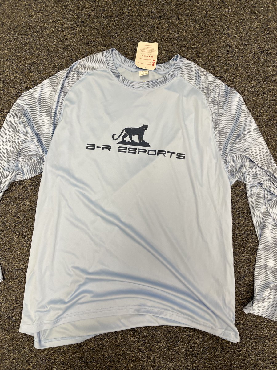 BR_esports_team's tweet photo. The new esports jerseys have arrived! Our team members were very excited to receive them! #nsesa #esports https://t.co/aoTgoyytqK