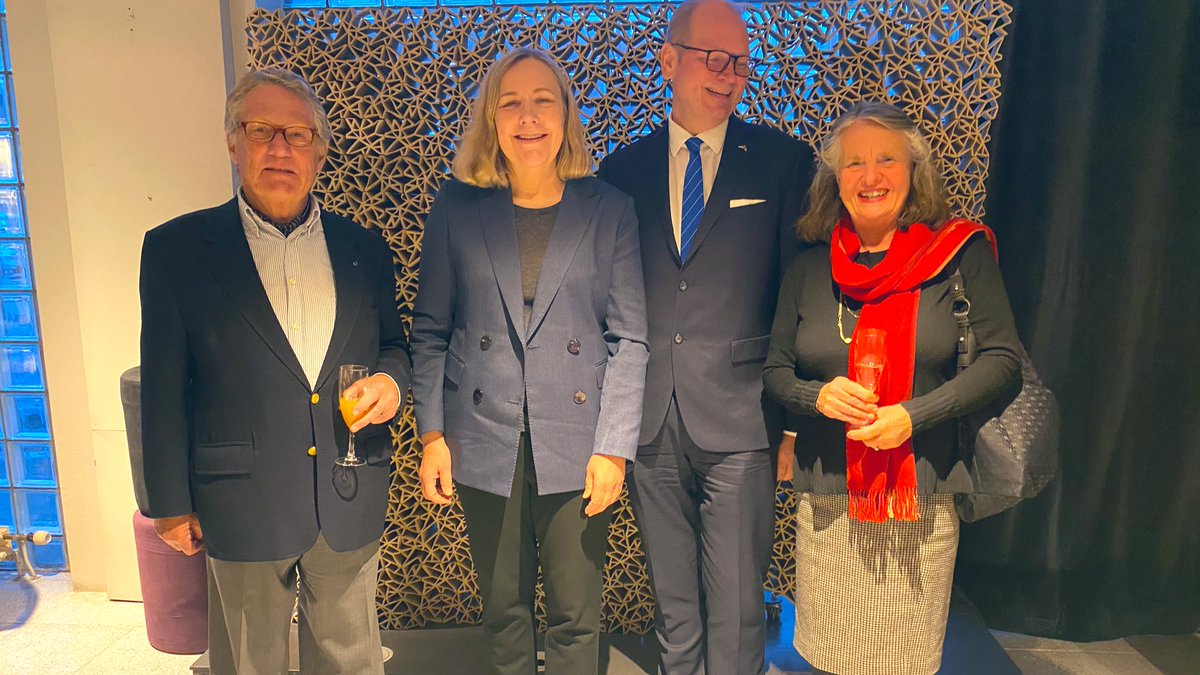 Launch of book in Drammen 🇳🇴 about the cooperation between Parnu &amp; Buskerud county with three 🇳🇴 Ambassadors who have been posted in Tallin  &amp; one 🇪🇪 Ambassador in Oslo  - and we all ❤️🇪🇪🇳🇴 <a href="/LauriBambus/">Lauri Bambus 🇪🇪</a> @vikenfk <a href="/ParnuPostimees/">Pärnu Postimees</a> <a href="/DrammensTidende/">Drammens Tidende</a> <a href="/EEANorwayGrants/">EEA and Norway Grants</a>