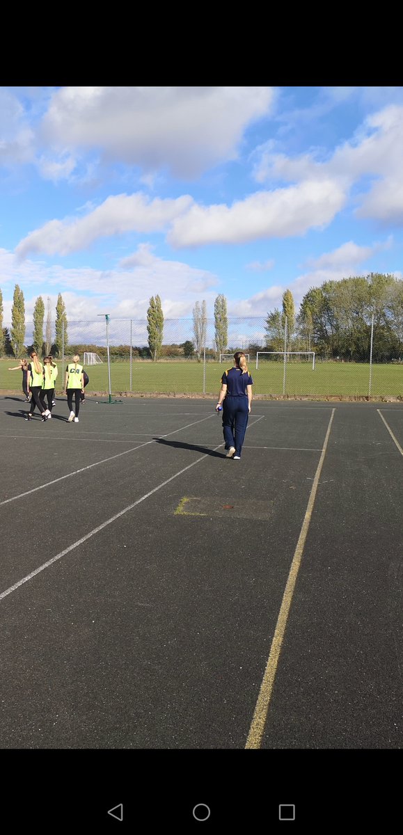 HaybridgeSchool's tweet photo. It has been lovely to see our 6th form students engage with the "adopt a teacher" experience. Here we have Lottie helping with a Y11 PE lesson! #wearehaybridge #commitment https://t.co/Wydb5Wdw1E
