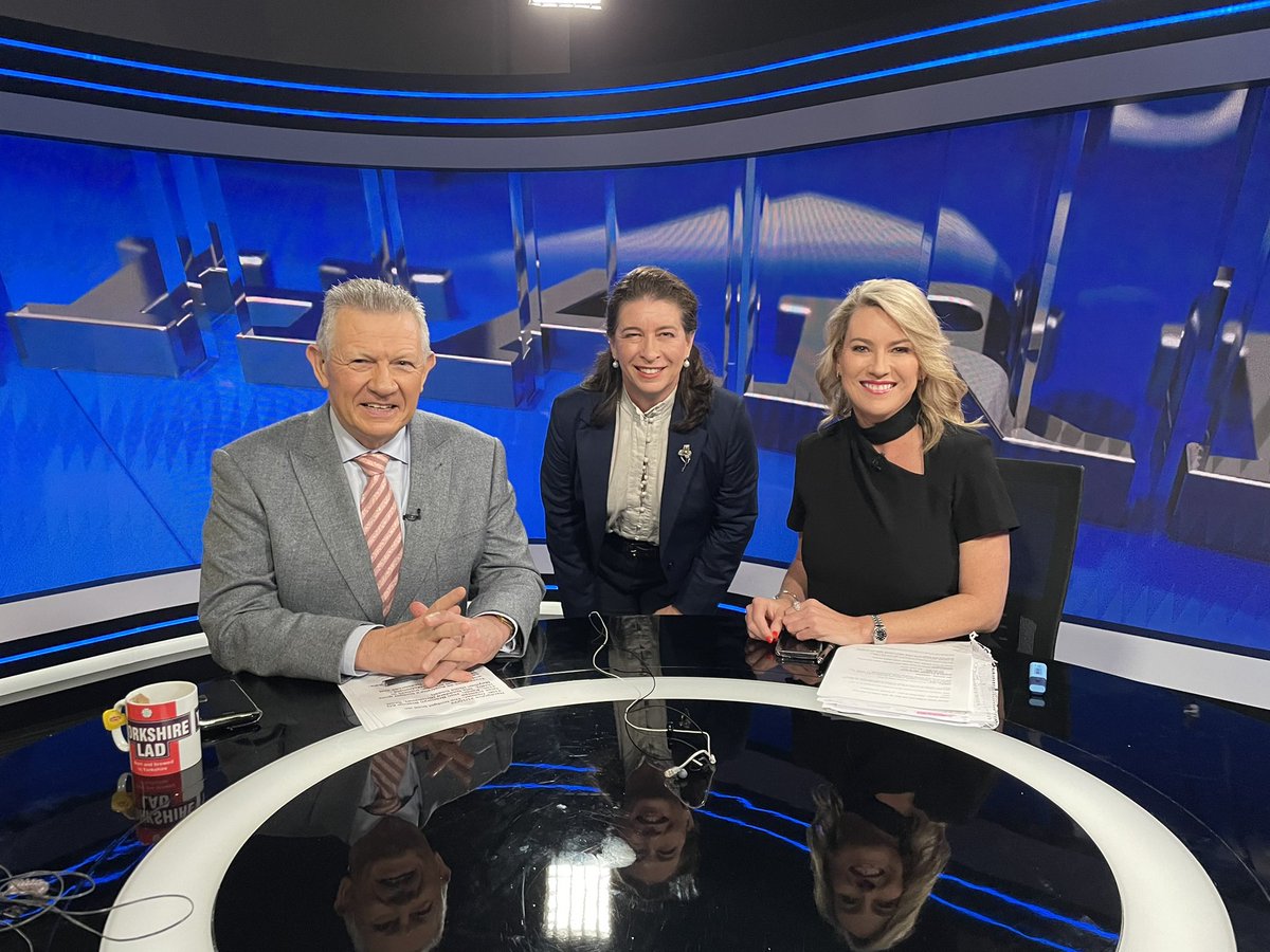 LeisaGoddard's tweet photo. Busy night in the Brisbane studio as @SenMcDonald and I join @Gary_Hardgrave and Hon Bronwyn Bishop for tonight’s #hardgrave https://t.co/9pwOHyPk8D
